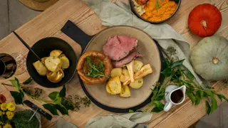 Sunday Roast In Cornwall